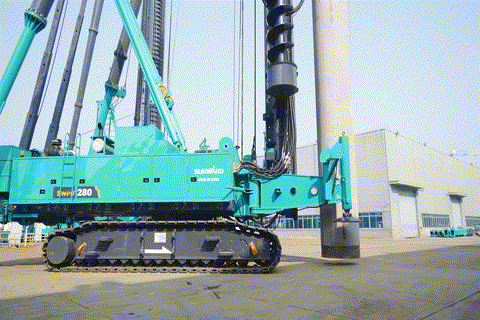 植桩奇兵！龙8头号玩家智能开启大直径预制桩施工全新探索实践