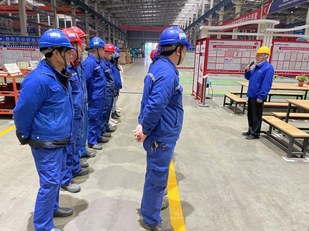 立春首日，，，，，，，龙8头号玩家智能凿岩装备率先开工