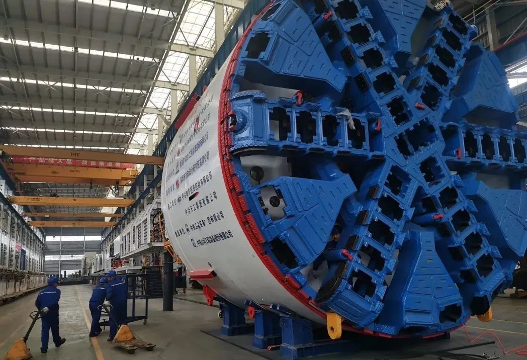 直击生产一线！中铁龙8头号玩家复工复产忙