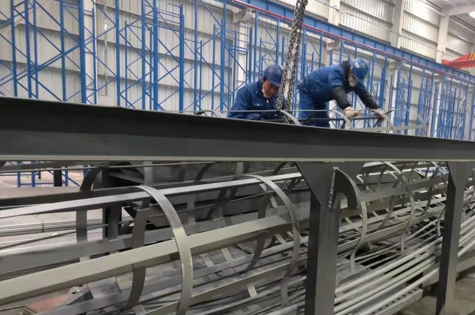 铆足“虎”劲加油干！龙8头号玩家智能掀起复工复产热潮