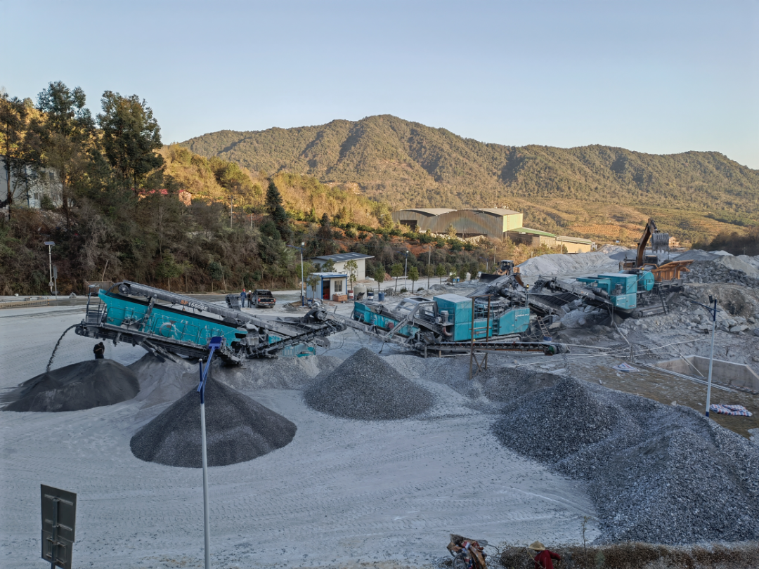 高性能+优效劳！龙8头号玩家普石勒移动破碎筛分成套装备“重拳出击”