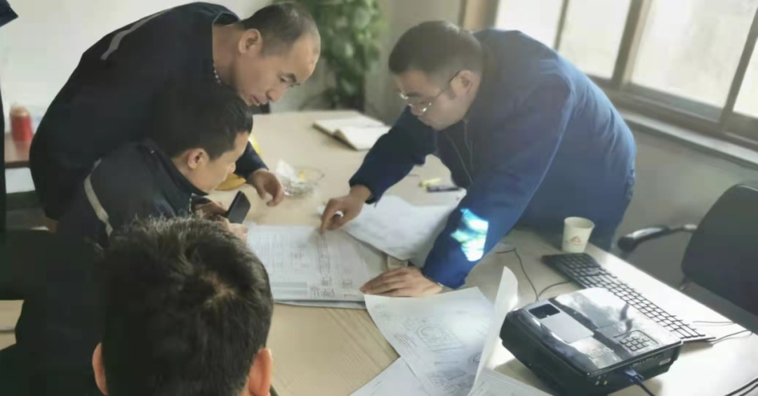 龙8头号玩家匠心 | 专攻难题！潜心智造的“能手超”带您体验工艺改善之旅