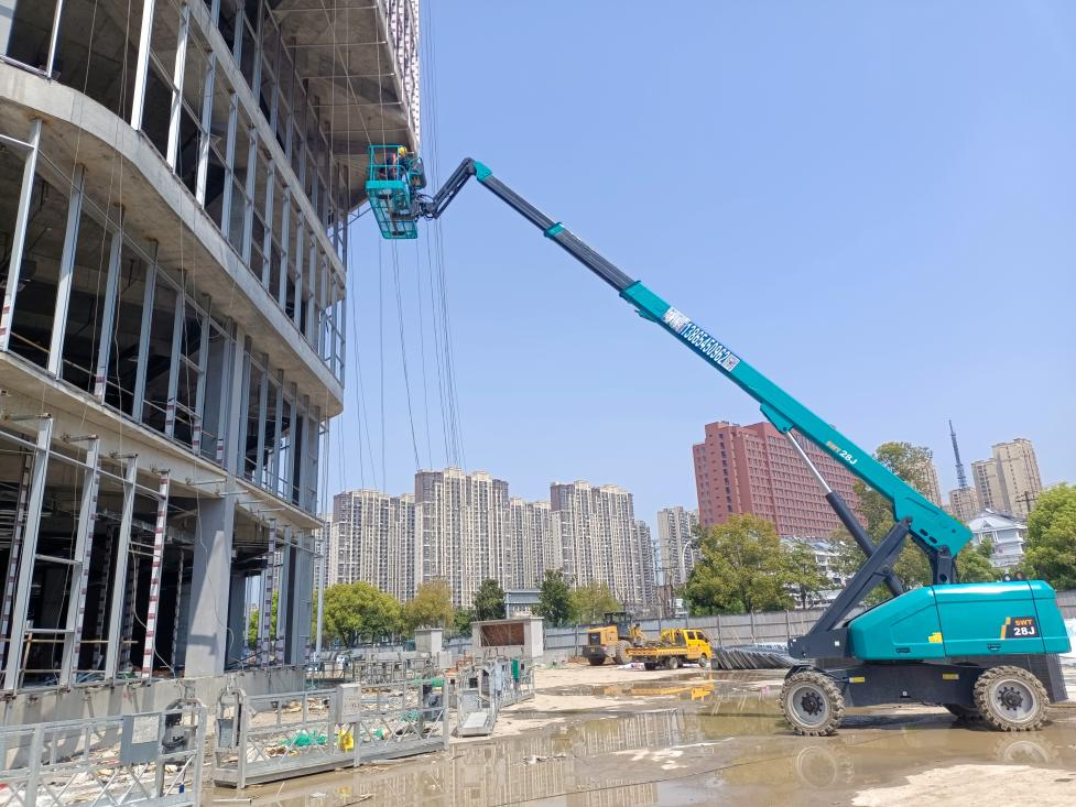 立异、智能、绿色！龙8头号玩家智能再登工程机械TOP50荣耀榜