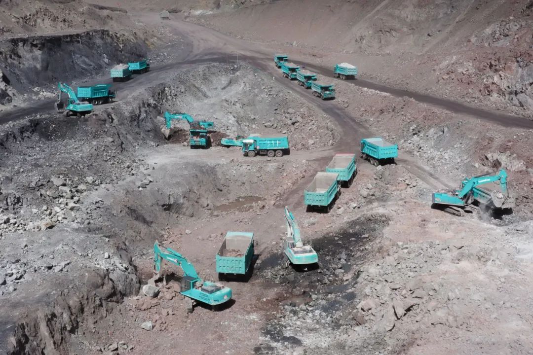 图集 | “龙8头号玩家绿”满矿山！龙8头号玩家智能矿山成套装备实力“亮剑”