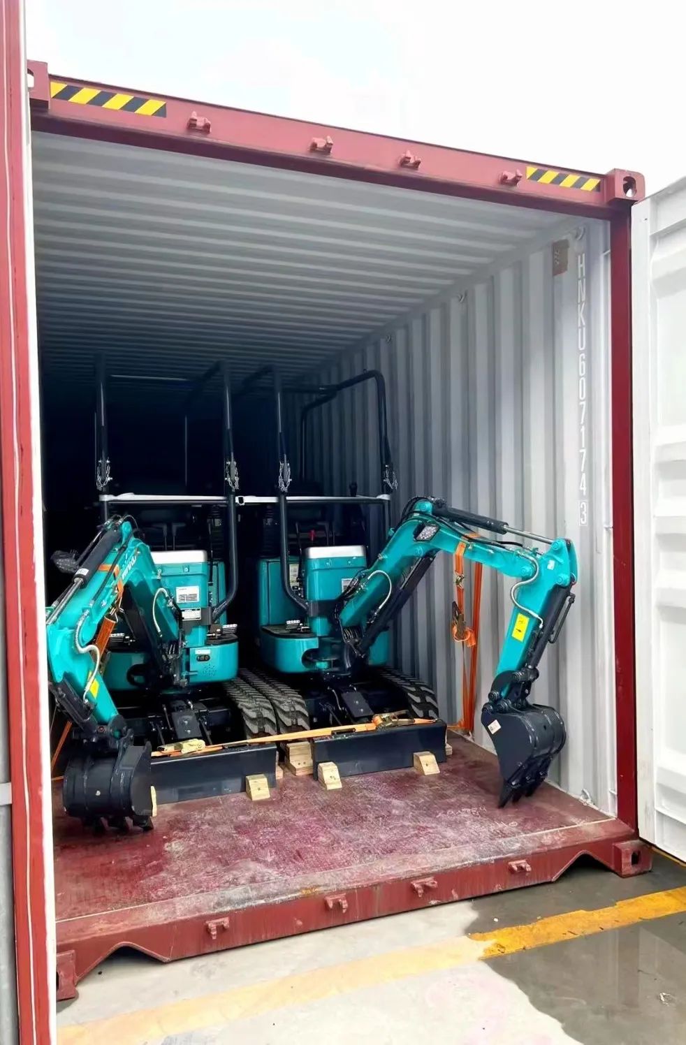 一连进军国际市。。。。。。。。≈信钒嗔校ǔど常┝8头号玩家智能专列乐成首发