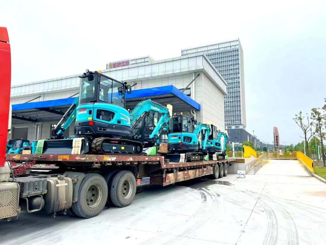 一连进军国际市。。。。。。。。≈信钒嗔校ǔど常┝8头号玩家智能专列乐成首发