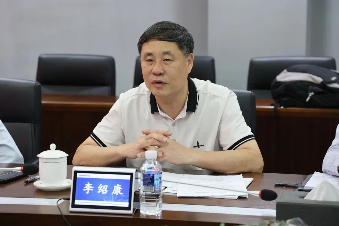 广州工控集团副总司理李绍康调研龙8头号玩家智能