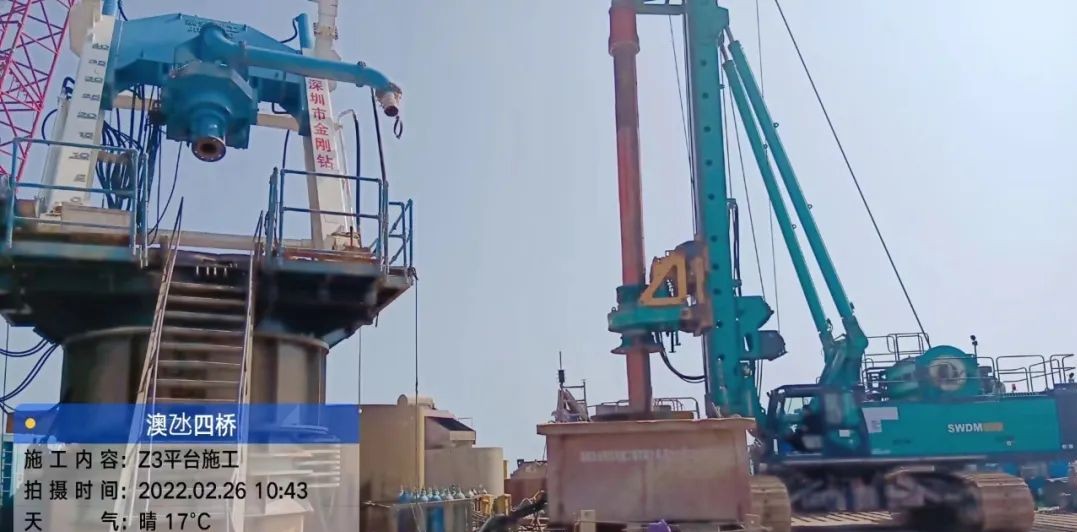 乘风破浪的旋挖钻机！龙8头号玩家智能助建澳氹第四跨海大桥