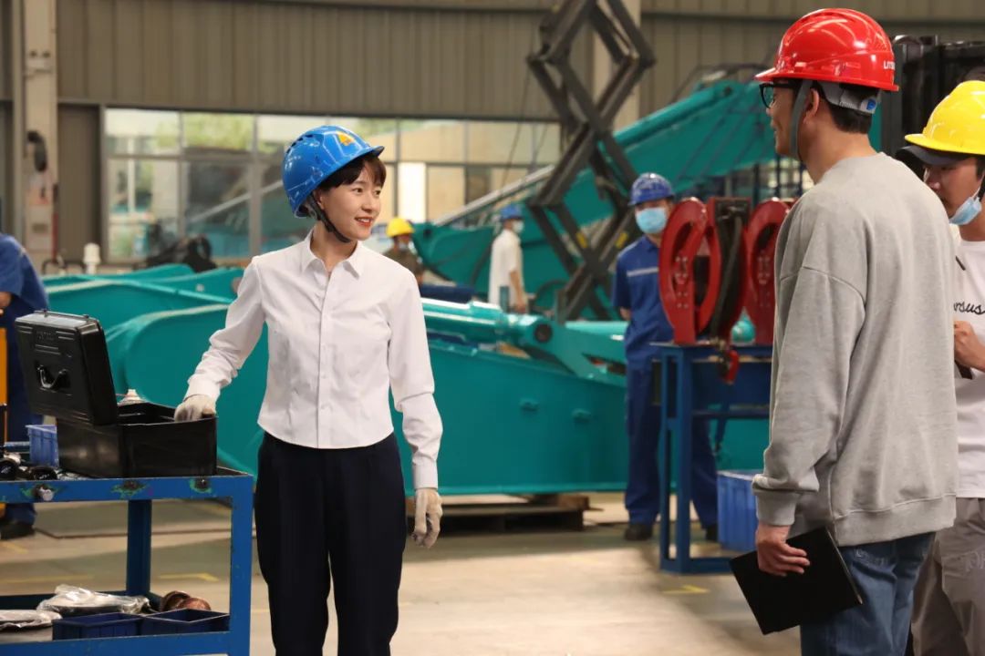 图集 | 坐等开播！龙8头号玩家智能协拍电视剧《重中之重》杀青