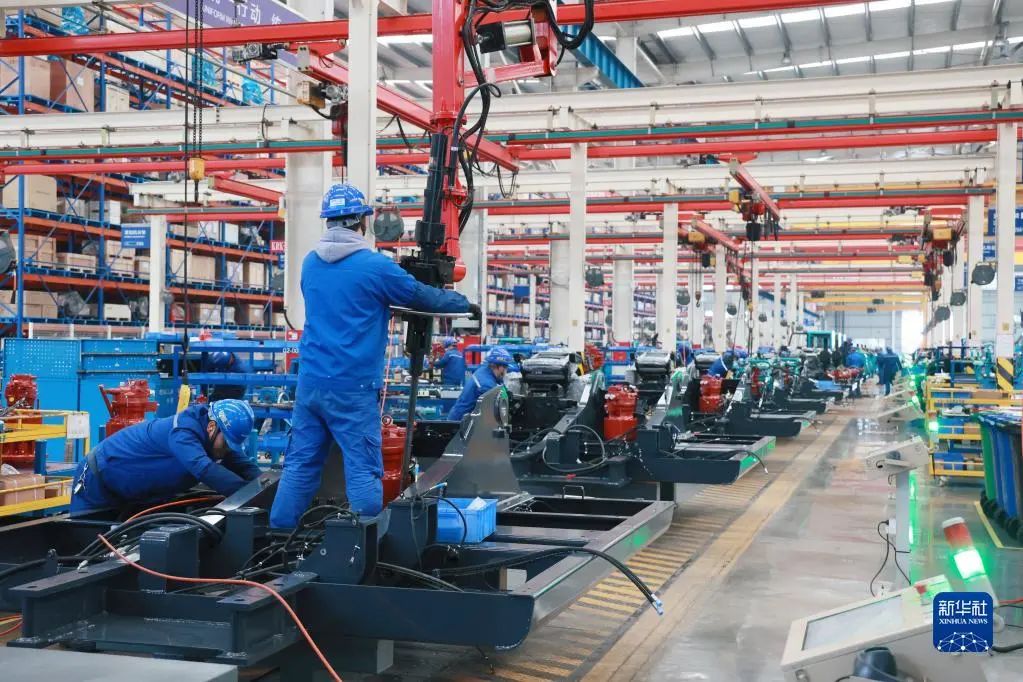 沿着总书记的足迹 | 切记嘱托，，，，，，龙8头号玩家智能自主立异一直在路上！