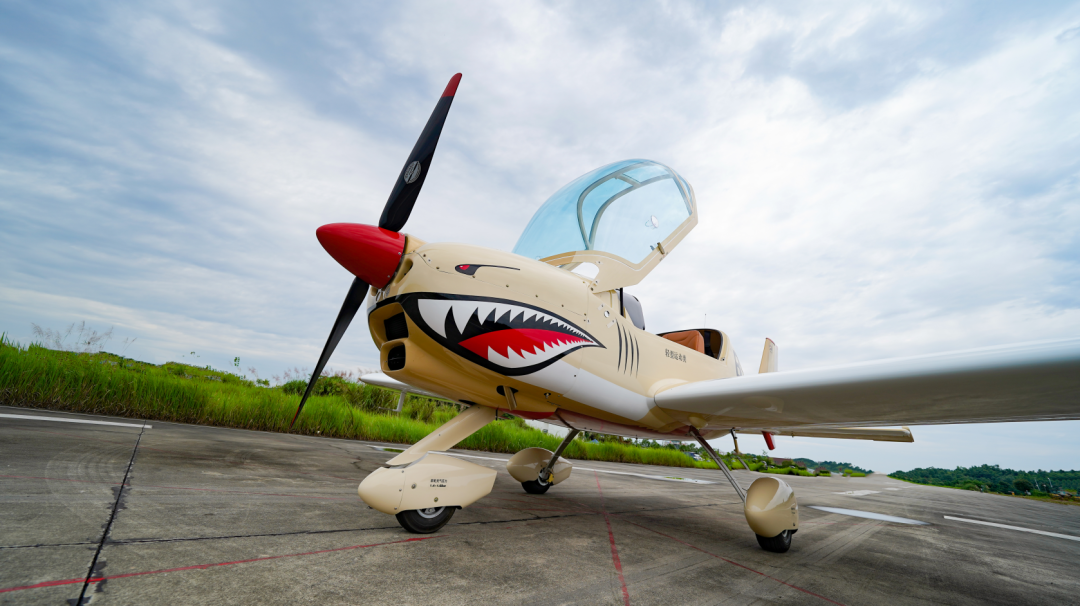 图集 | 阿若拉穿“鲨”衣，，，，，，，尚有更多套装为天空添彩！