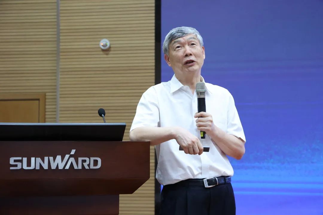 立异引领，，，，，智造未来！“2022院士专家长沙行”高端装备高质量生长钻研会盛大举行