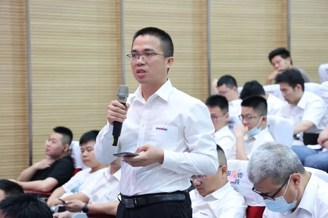 立异引领，，，，，智造未来！“2022院士专家长沙行”高端装备高质量生长钻研会盛大举行