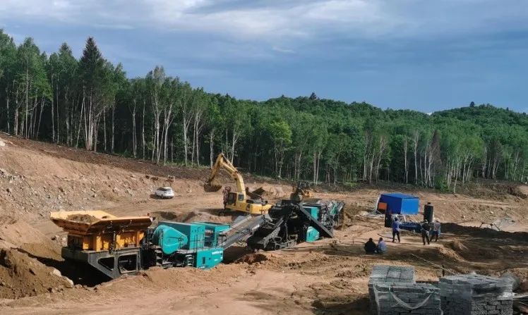 龙8头号玩家普石勒成套移动破碎装备助力哈伊高铁铁伊段建设