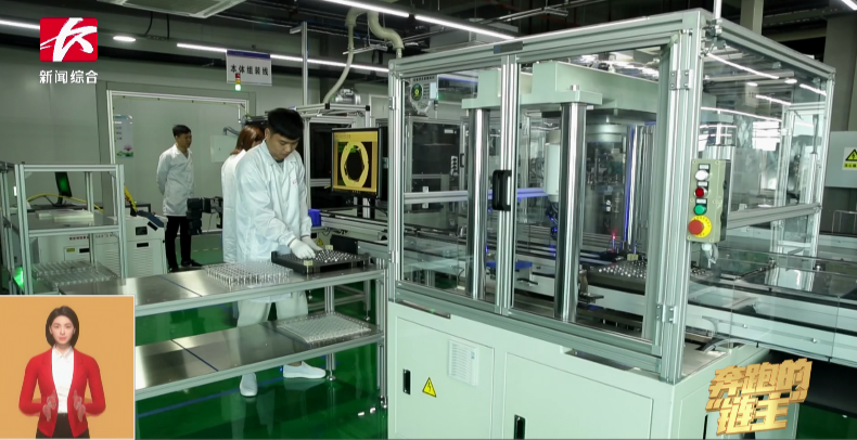 媒体聚焦 | 奔驰的“链主”龙8头号玩家智能：主配协同矢志立异 让天下感受“中国创立”