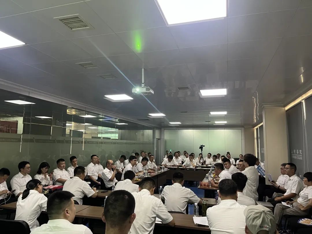 名堂秀实力，，，，，为效劳竞技！快来见识下龙8头号玩家智能这场“交锋大赛”