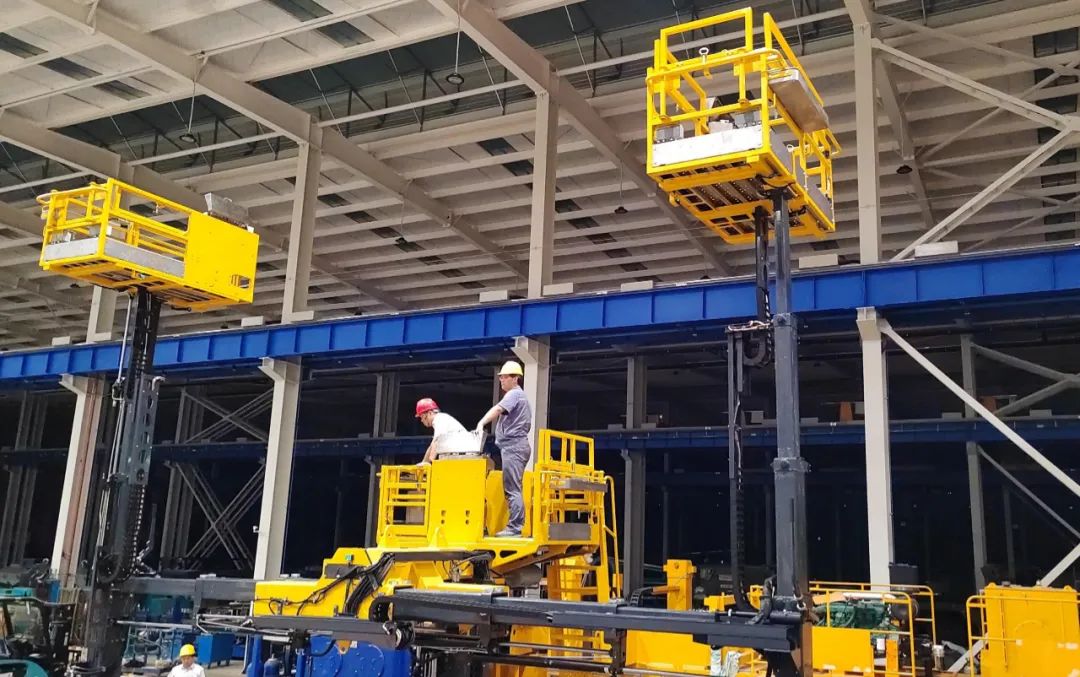 为铁路运输保驾护航！龙8头号玩家智能自主研制首套三平台作业装置乐成交付