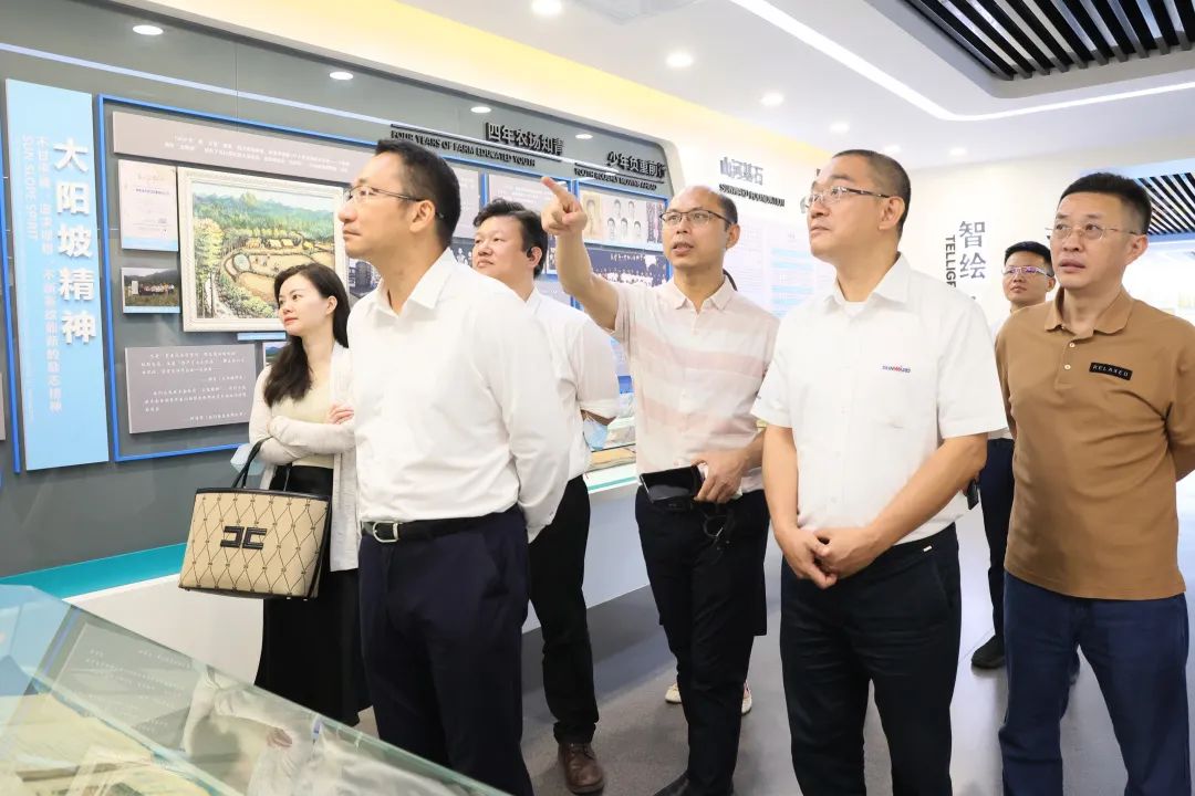 广州工控副总司理张劲泉调研龙8头号玩家智能