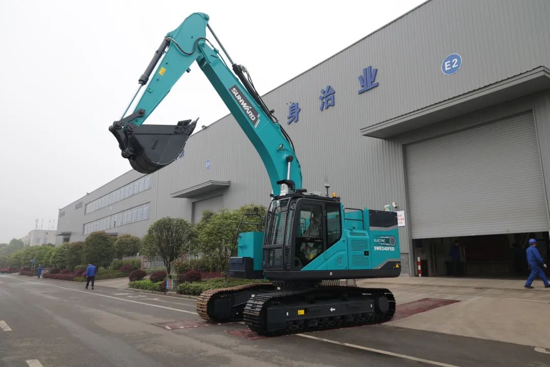 Bauma 2022 | 快来打Call！龙8头号玩家智能挖掘机组团申请“出战”
