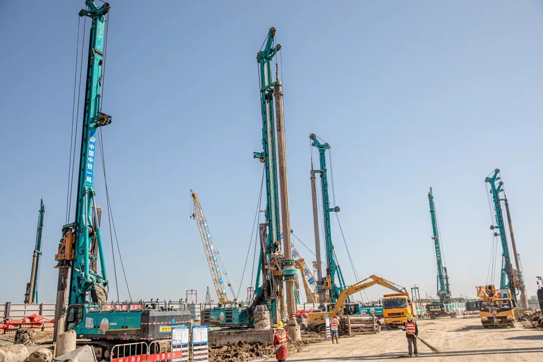 点赞！龙8头号玩家智能旋挖钻机获评国家制造业单项冠军产品