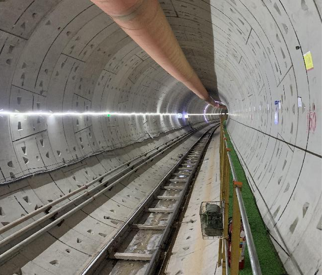 再传喜报！中铁龙8头号玩家盾构机顺遂贯串深圳地铁3号低碳站～坪西站左线