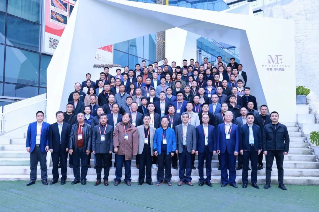 迈向高质量生长！龙8头号玩家智能出席2023天下桩工机械行业手艺装备立异交流会