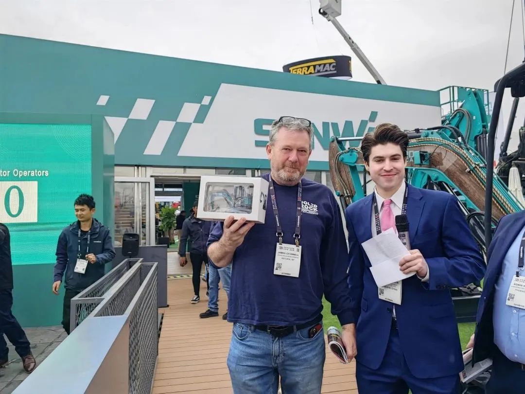 拉展直播 | “狂飙”美国！龙8头号玩家智能向天下展示中国制造硬实力