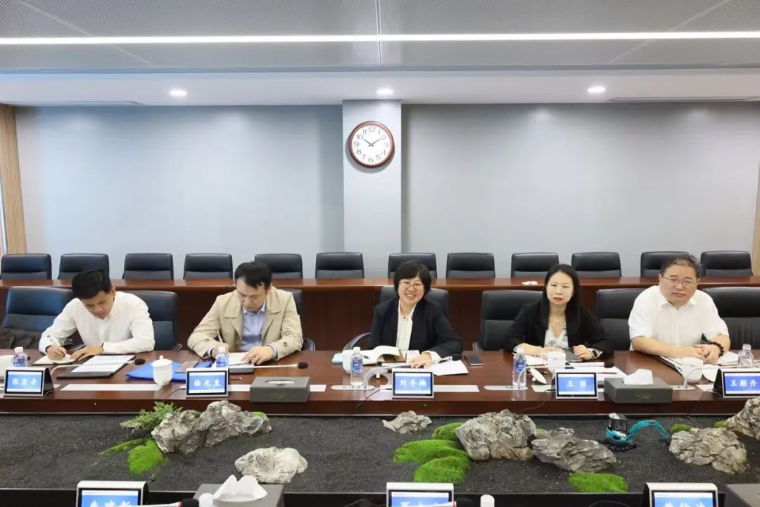 助力龙8头号玩家“智”造走向天下！中国信保湖南分公司到访龙8头号玩家智能