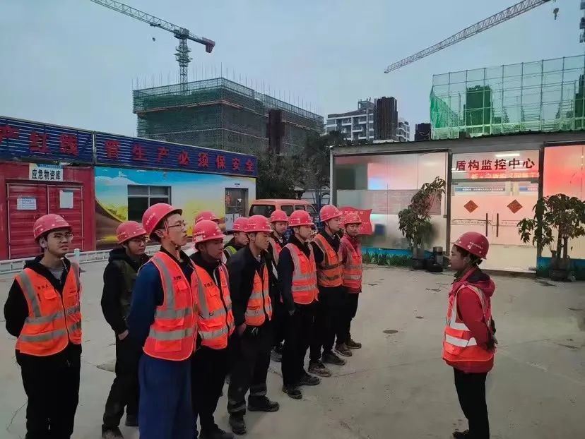 最新希望！中铁龙8头号玩家深圳地铁3号线低-白盾构区间左线顺遂意会