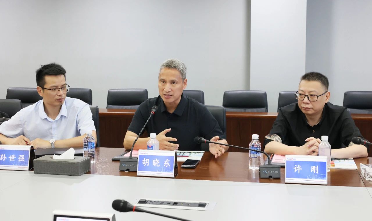 永青科技集团董事长胡晓东带队到访龙8头号玩家智能