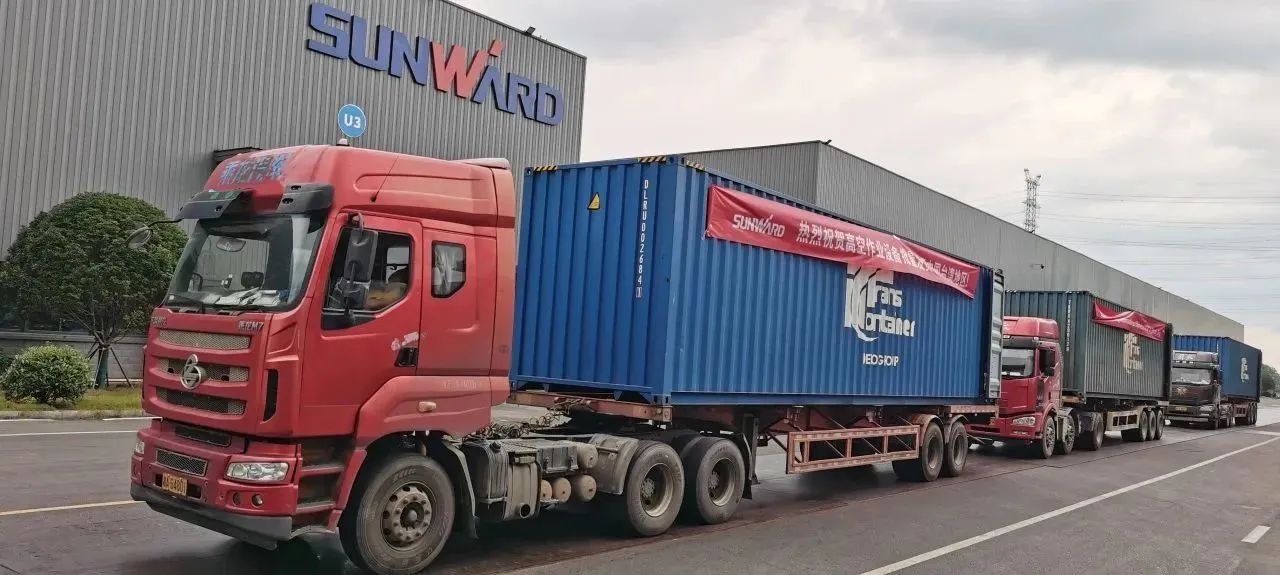 外洋销售同比增添超200%！龙8头号玩家智能高空机械阔步“出海”