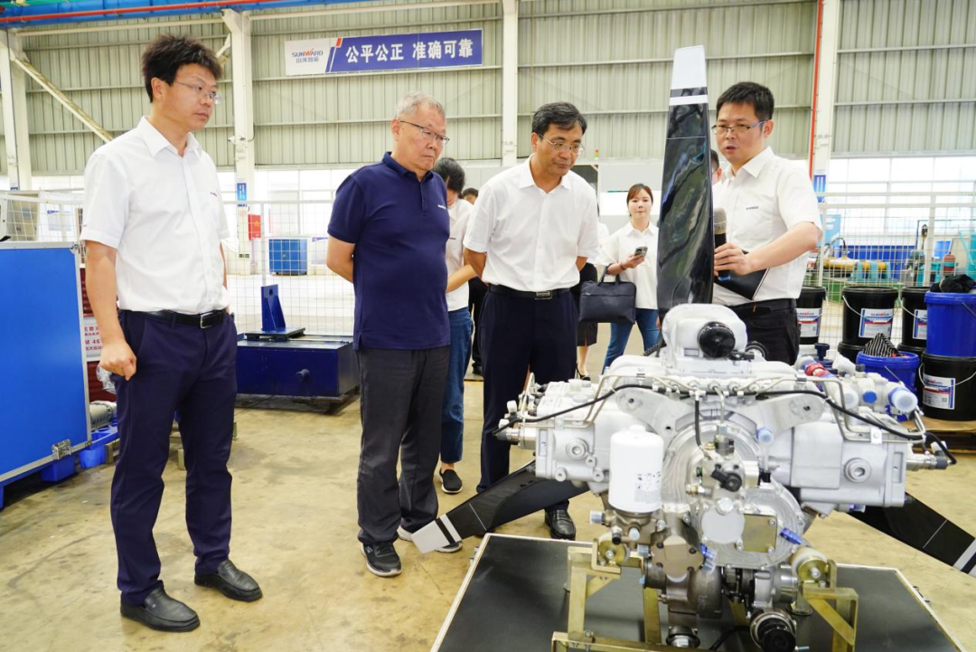 湖南省人社厅厅长李永军调研龙8头号玩家智能