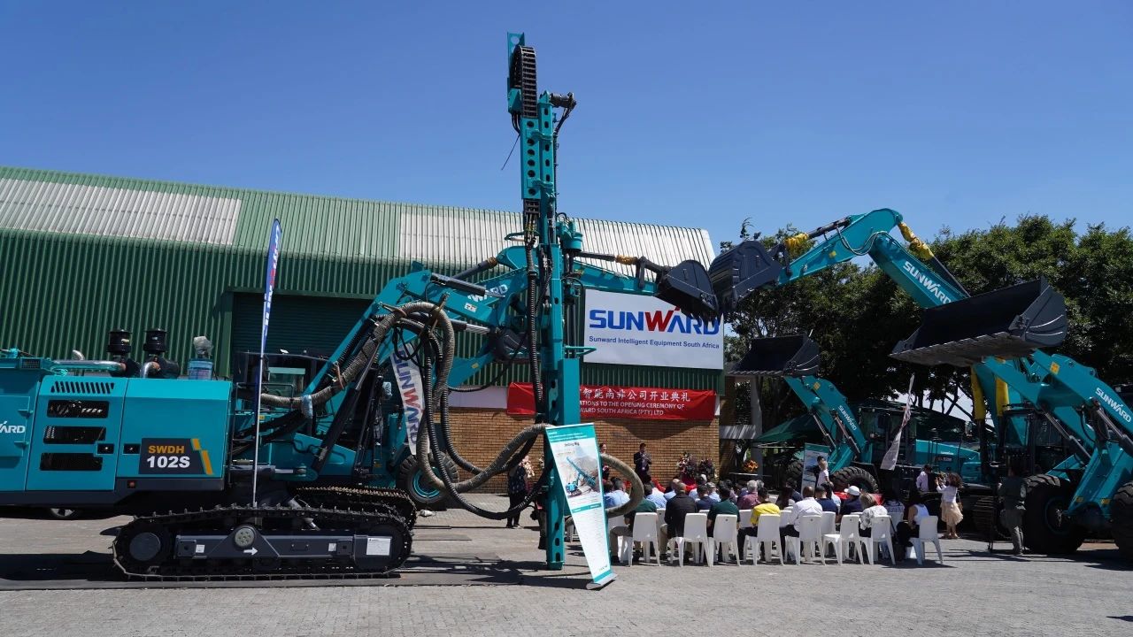 龙8头号玩家智能南非公司正式开业，，，，，，开启中非相助新篇章