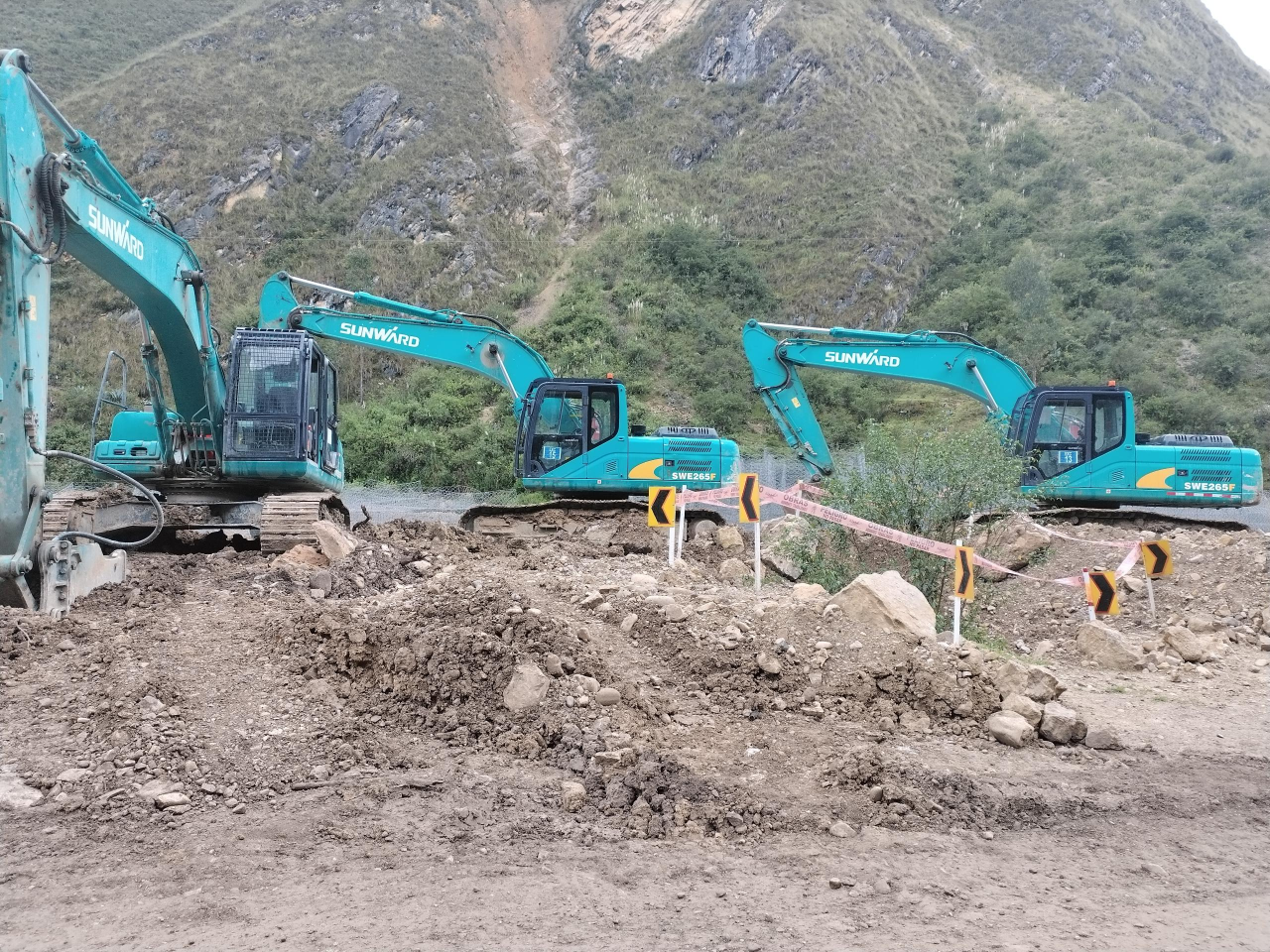 增强全方位相助！中铁二十局到访龙8头号玩家智能