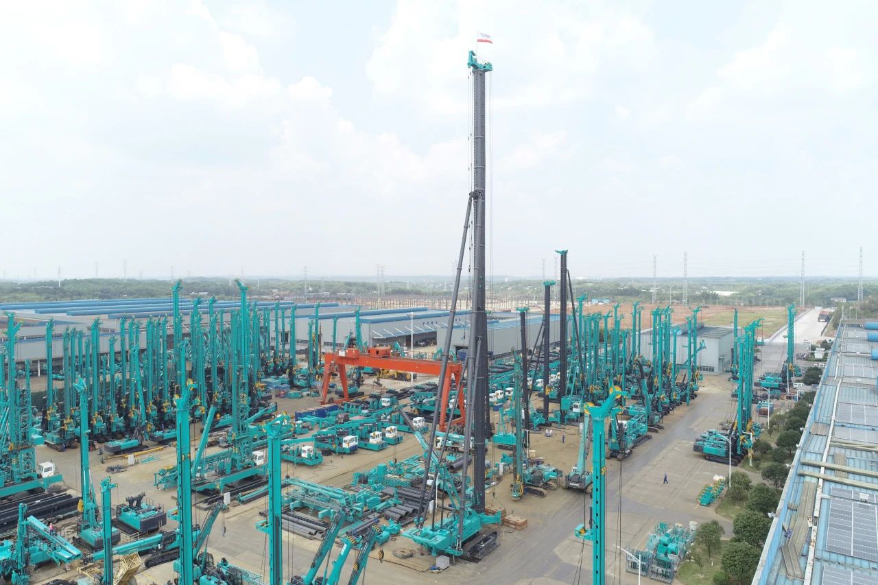 单冠三连！龙8头号玩家智能再获国家制造业单项冠军