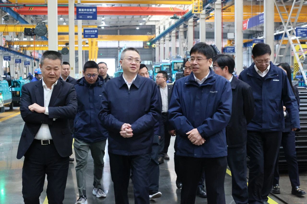 长沙市人民政府副市长康镇麟调研龙8头号玩家智能