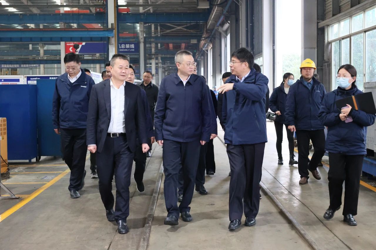 长沙市人民政府副市长康镇麟调研龙8头号玩家智能