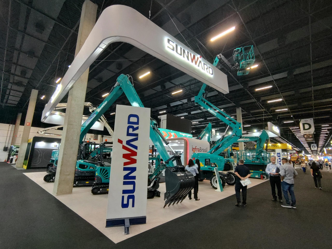 展出装备销售一空！龙8头号玩家智能亮相2024巴西矿业展览会！