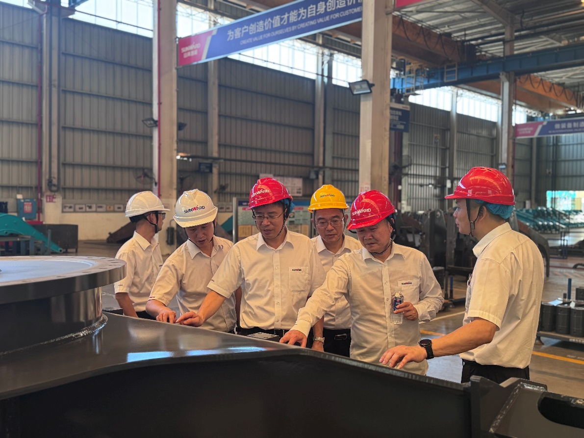 战高温，，，，，，，，保清静--龙8头号玩家智能开展高温防暑专项清静检查