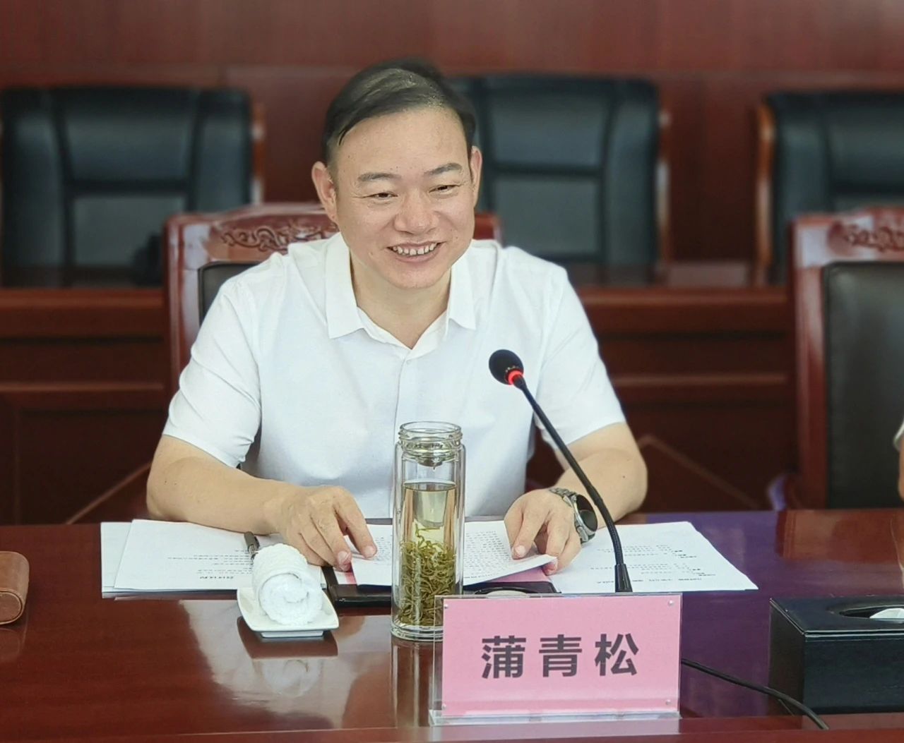 强化战略相助，，，，，，，，实现互利共赢！龙8头号玩家智能到访中铁五局集团并签署战略相助协议