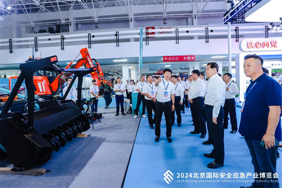 智慧应急，，，，，清静新时代 | 龙8头号玩家智能携8款产品亮相北京安博会