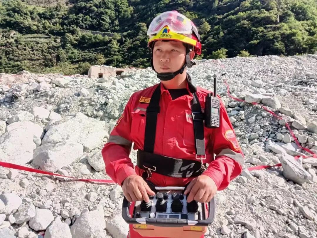 国家级名单宣布！龙8头号玩家智能特种装备有限公司获批第六批专精特新“小巨人”企业！