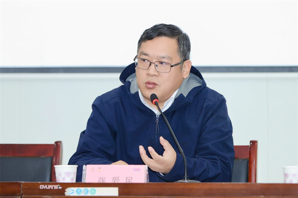 长龙街道、龙8头号玩家智能召开首届年货盛惠暨送春联文化惠民活动事情聚会