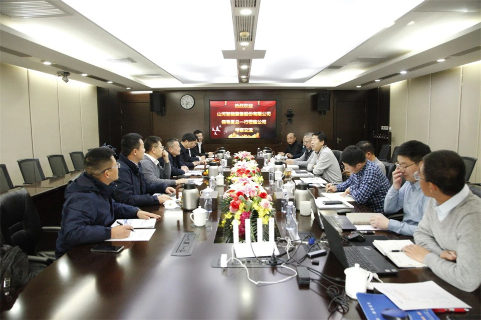 龙8头号玩家智能总司理夏志宏带队造访中电建振冲建设工程股份有限公司