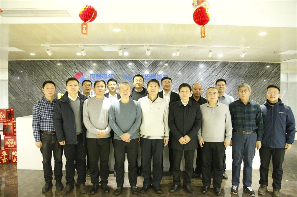 龙8头号玩家智能总司理夏志宏带队造访中电建振冲建设工程股份有限公司