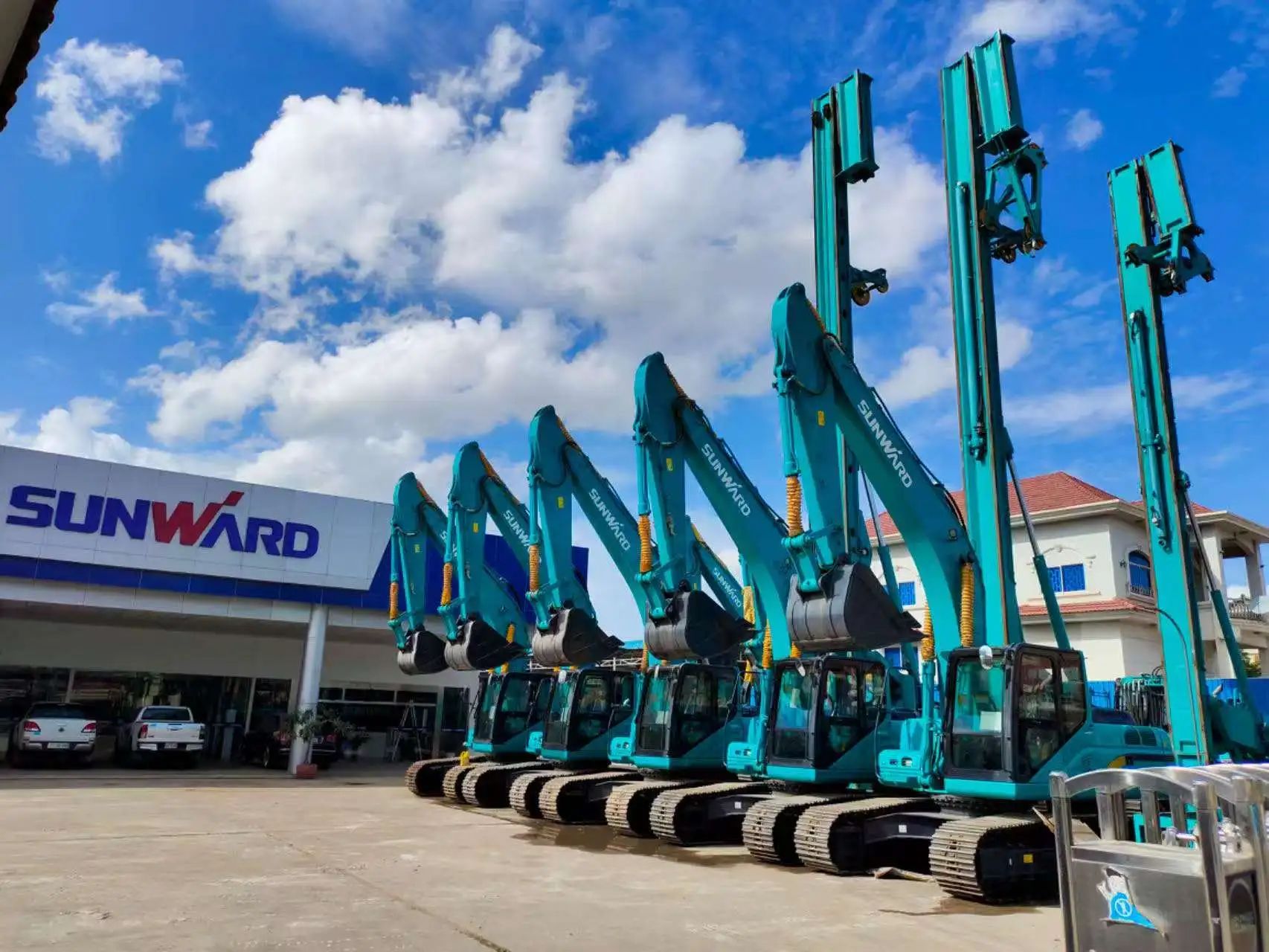 广州工控集团党委书记、董事长景广军率队考察龙8头号玩家智能柬埔寨子公司