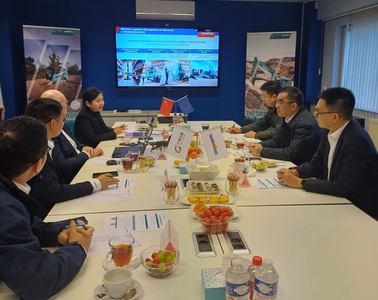 广州工控集团总司理王福铸率队考察龙8头号玩家智能欧洲子公司