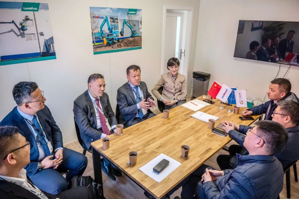 Bauma 2025 | 聚焦2025德国宝马展，，，，，，，探索龙8头号玩家智能的立异装备与可一连解决计划