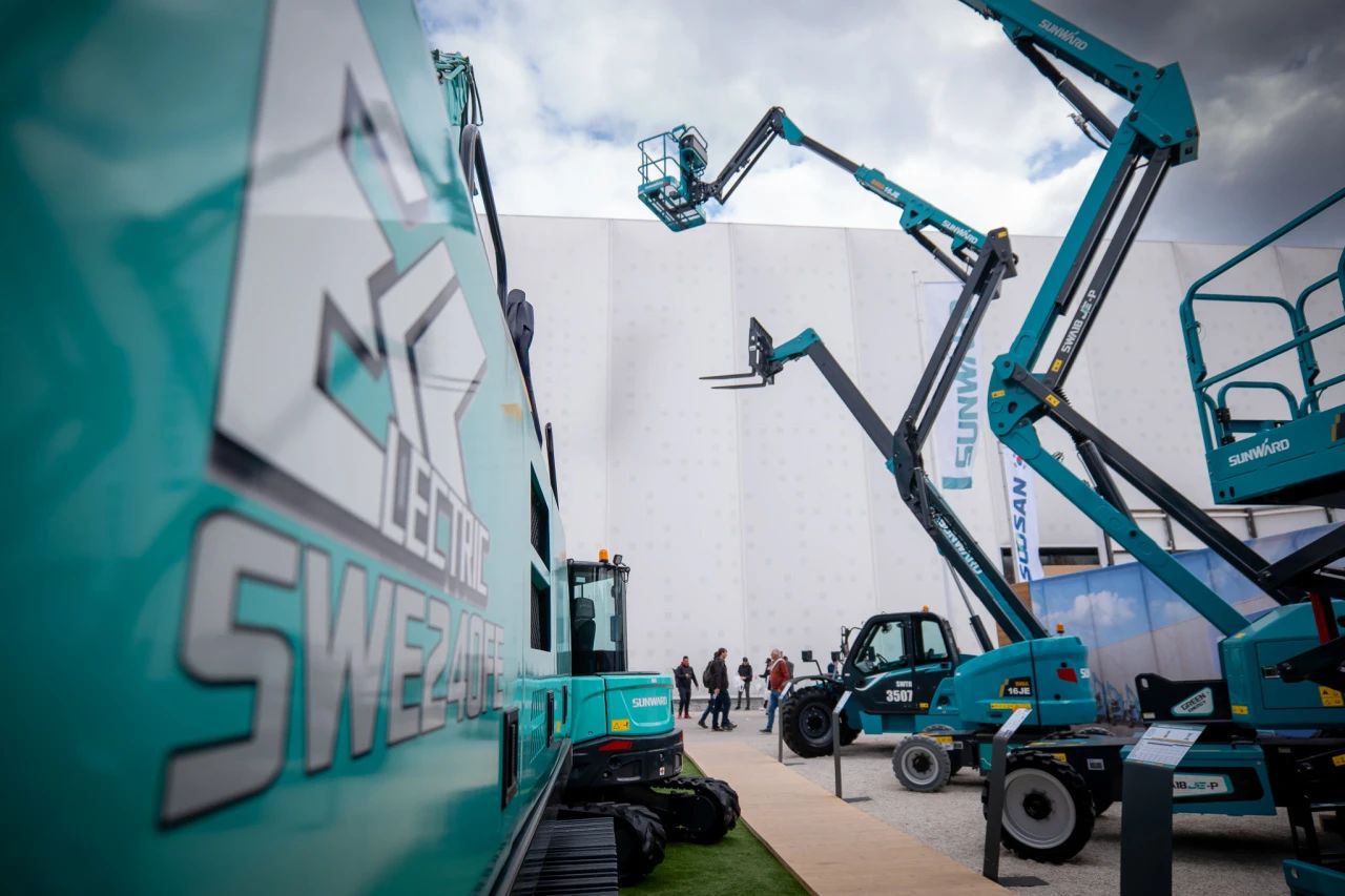 Bauma2025 | 龙8头号玩家智能德国宝马展火热收官！相约2025长沙展！