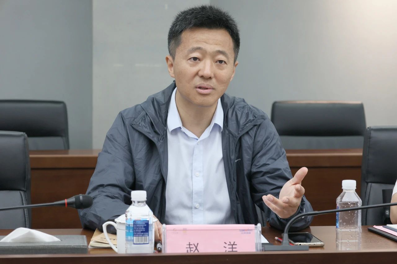 共促中国制造扬帆外洋！中国出口信用包管公司到访龙8头号玩家智能